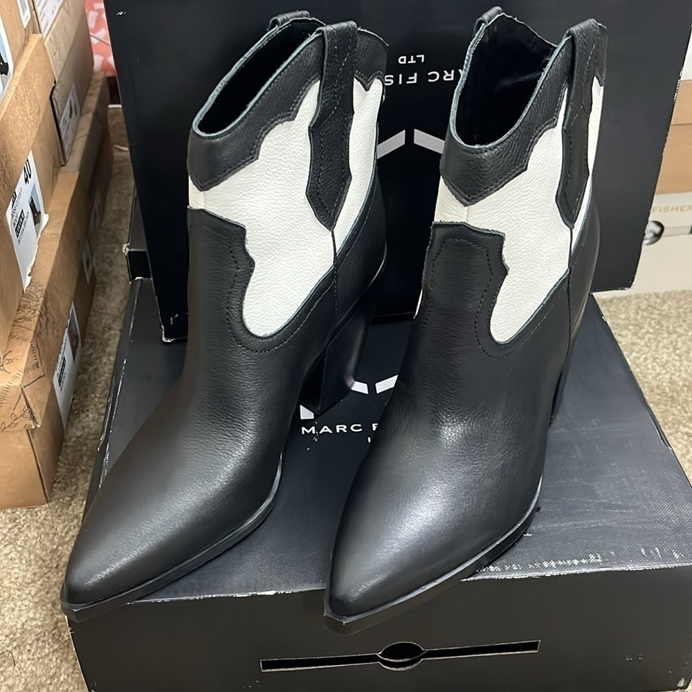Marc Fisher LTD Gona Western Leather Booties in Black/White - Picture 2 of 9